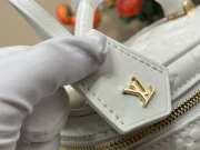 Uubags Louis Vuitton M25123 Vanity PM Bag In White Puffy Lambskin 19x13x11cm - 4
