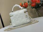 Uubags Louis Vuitton M25123 Vanity PM Bag In White Puffy Lambskin 19x13x11cm - 3