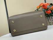 Uubags Louis Vuitton M27040 Vendome PM bag in taupe 22x14.5x28.5cm - 2
