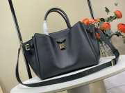 Uubags Louis Vuitton M26502 Vendome PM bag in taupe 22x14.5x28.5cm - 1