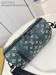 Uubags Louis Vuitton M27184 City Keepall Monogram Shadow Leather Green 27.5x16.5x15cm - 4