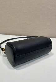 Uubags Prada 1BC239 leather pouch in black 22x9x7.5cm - 3