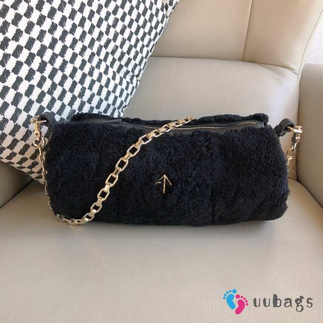 Uubags Manu Atelier Cylinder Shearling Black Bag 30x13cm - 1