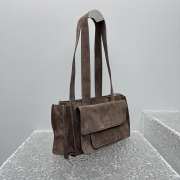 Uubags Miu Miu Utilitaire suede top-handle bag in dark brown 28x17.5x9cm - 4