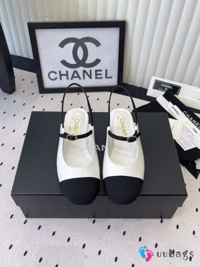 Uubags Chanel slingback goat leather & grosgrain fabric in white & black - 1