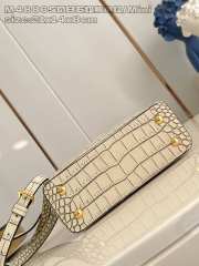 Uubags Louis Vuitton N92173 Capucines Mini Bag Beige Crocodile Leather Bag 21x14x8cm - 3