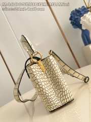 Uubags Louis Vuitton N92173 Capucines Mini Bag Beige Crocodile Leather Bag 21x14x8cm - 6