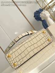 Uubags Louis Vuitton N92173 Capucines BB Bag Beige Crocodile Leather Bag 27x18x9cm - 2