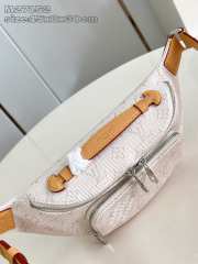 Uubags Louis Vuitton M27152 Rush Bunbag Bag In Gray Lin 30x15x8cm - 2