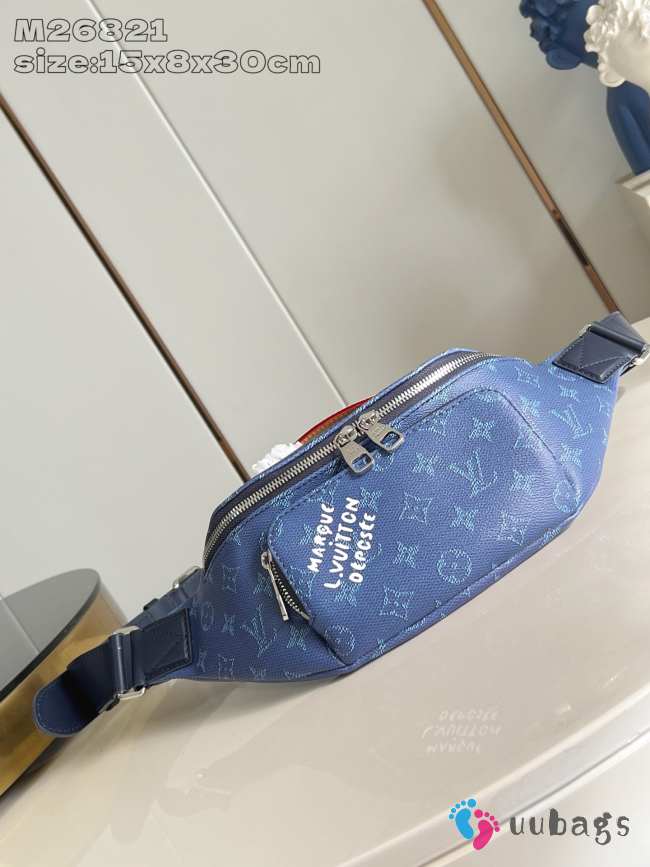 Uubags Louis Vuitton M26821 Rush Bunbag Bag In Blue 30x15x8cm - 1