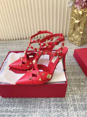 Uubags Valentino Studdy Kidskin Pumps In Red 10cm