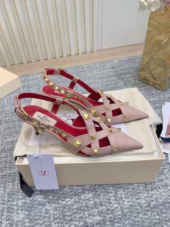 Uubags Valentino Studdy Kidskin Pumps In Pink 7cm