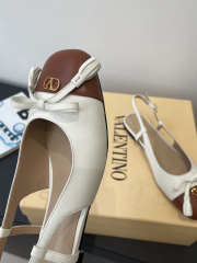 Uubags Valentino Valet Du Roi Kid Slingback Ballerina In Butter/Tobacco 2.5cm - 3