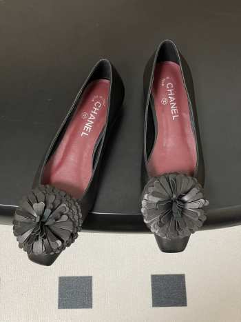 Uubags Chanel ballet flats with camellia flower 01
