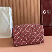 Uubags Gucci GG Emblem medium bucket bag in red and pink GG fabric 25x25x15cm - 3