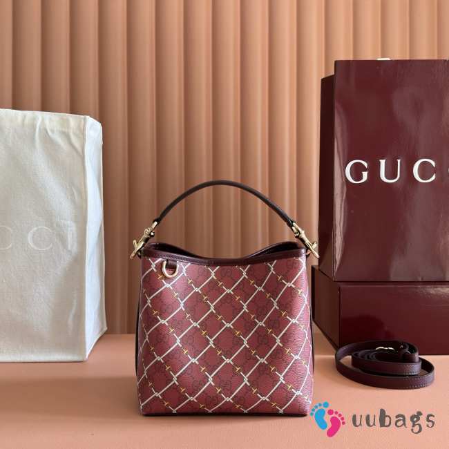 Uubags Gucci GG Emblem small bucket bag in red and pink GG fabric 19x18x11cm - 1