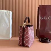 Uubags Gucci GG Emblem small bucket bag in red and pink GG fabric 19x18x11cm - 5