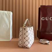 Uubags Gucci GG Emblem small bucket bag in pink and red GG fabric 19x18x11cm - 6