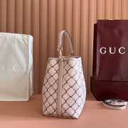 Uubags Gucci GG Emblem medium bucket bag in pink and red GG fabric 25x25x15cm - 6