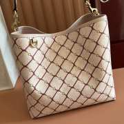 Uubags Gucci GG Emblem medium bucket bag in pink and red GG fabric 25x25x15cm - 5