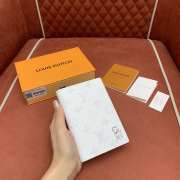 Uubags Louis Vuitton M27083 Passport Cover Monogram Coated Canvas White 14x10x2.5cm - 3