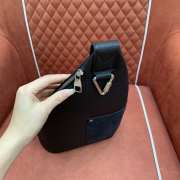 Uubags Louis Vuitton Delta Slingbag H38 M27060 Bag In Black 35.5x30x7cm (L) - 4