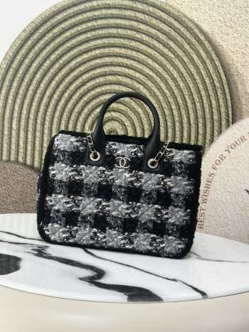 Uubags Chanel Medium Shopping Bag Tweed, Shearling Lambskin & Gold-Tone Metal In Black & Gray 33cm