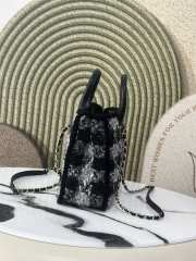 Uubags Chanel Medium Shopping Bag Tweed, Shearling Lambskin & Gold-Tone Metal In Black & Gray 33cm - 6