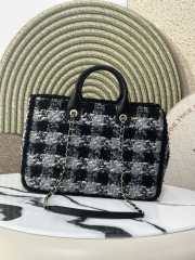 Uubags Chanel Large Shopping Bag Tweed, Shearling Lambskin & Gold-Tone Metal In Black & Gray 27.5x39.5x16cm - 6