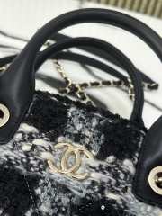 Uubags Chanel Large Shopping Bag Tweed, Shearling Lambskin & Gold-Tone Metal In Black & Gray 27.5x39.5x16cm - 2