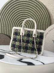 Uubags Chanel Medium Shopping Bag Tweed, Shearling Lambskin & Gold-Tone Metal In Green & Purple 33cm - 1