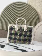 Uubags Chanel Medium Shopping Bag Tweed, Shearling Lambskin & Gold-Tone Metal In Green & Purple 33cm - 6