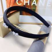 Uubags Chanel Pearl-Embellished Satin Headband with CC Logo - 3