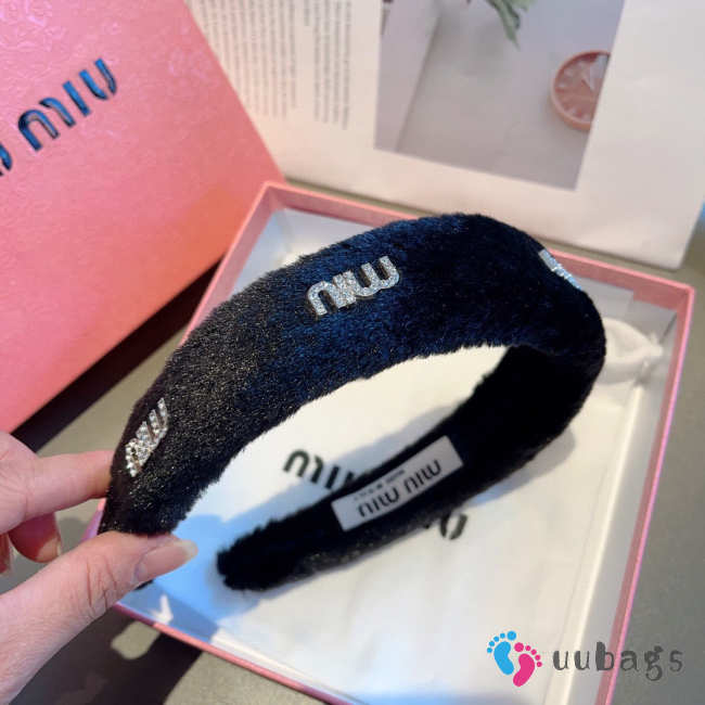 Uubags Miu Miu Black Faux Fur Padded Headband - 1