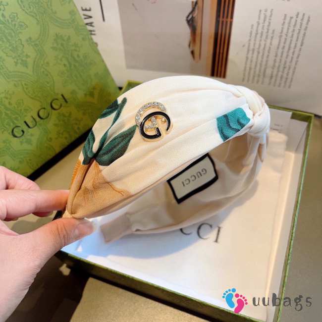 Uubags Gucci Floral Print Padded Headband with Metal Logo - 1