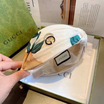 Uubags Gucci Floral Print Padded Headband with Metal Logo
