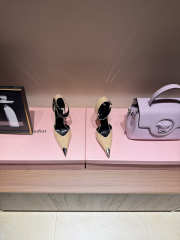 Uubags Christian Louboutin Lock Me Up Pointed Toe Pumps In Beige 10.5cm - 2