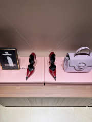 Uubags Christian Louboutin Lock Me Up Pointed Toe Pumps In Red 10.5cm - 6