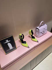 Uubags Christian Louboutin Lock Me Up Pointed Toe Pumps In Acid Green 10.5cm - 6