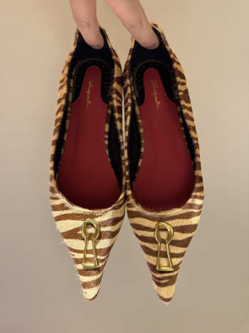 Uubags Schiaparelli Keyhole Zebra-Print Calfskin Flats 