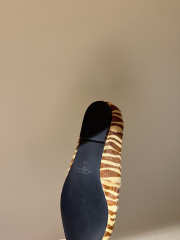 Uubags Schiaparelli Keyhole Zebra-Print Calfskin Flats  - 3