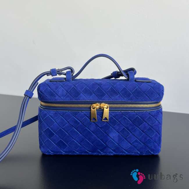 Uubags Bottega Veneta Bang Bang Vanity Case In Blue Royal Intrecciato Suede 22x12.5x5cm - 1
