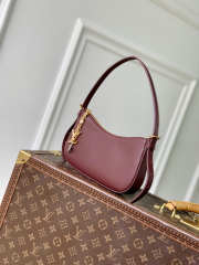 Uubags Louis Vuitton Mini Pochette Bloom Bag in Burgundy Smooth Leather 23x10x4cm - 3