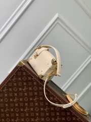 Uubags Louis Vuitton M25072 Mini Side Trunk Bag In Beige 18x12.5x8cm - 2