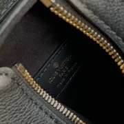 Uubags Louis Vuitton M23817 Mini Side Trunk Bag In Beige 18x12.5x8cm - 5