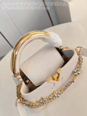 Uubags Louis Vuitton Capucines East-West Mini Bag In Vanilla 22x12x8cm - 5