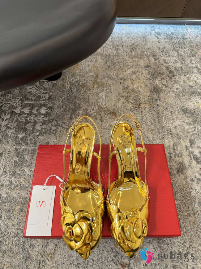 Uubags Valentino Garavani Atelier Shoes 03 Rose Gold Metallic Lace-up High Heels 8.5cm - 1