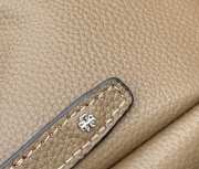 Uubags Tory Burch Romy bucket bag in warm taupe 22x21.5x9.5cm - 6