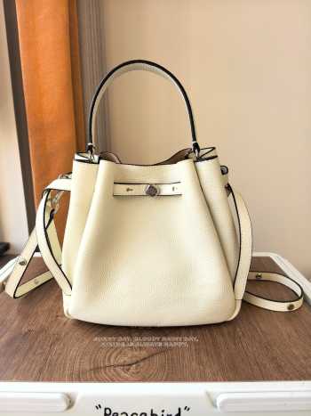 Uubags Tory Burch Romy bucket bag in light cream 22x20.5x9.5cm