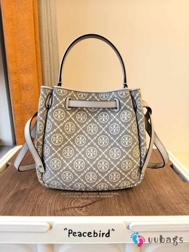Uubags Tory Burch Romy T monogram bucket bag in light grey 22x20x9.5cm - 1